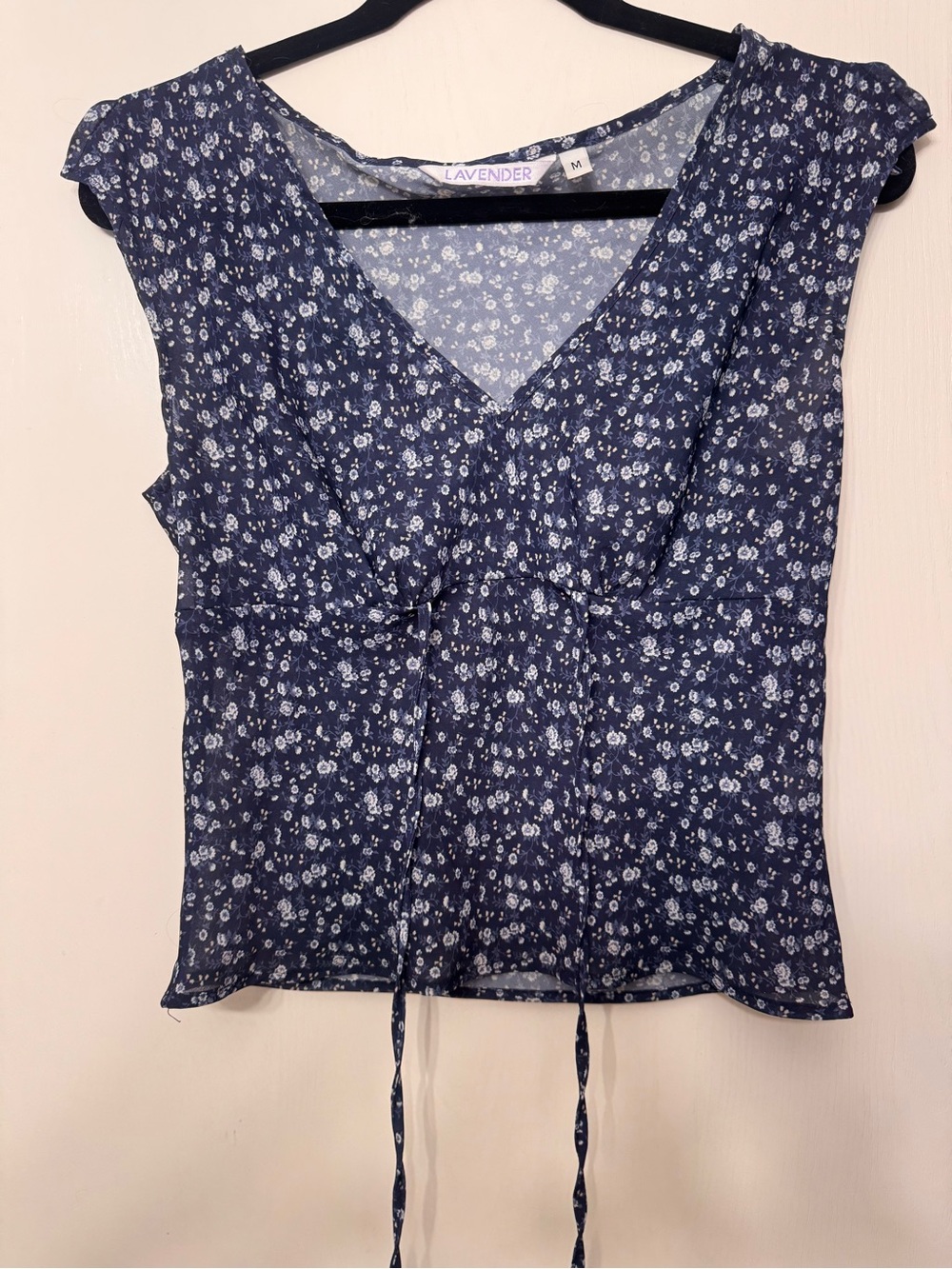Vintage 90s floral Tie-Front V-Neck Top